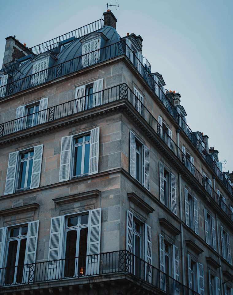 Angle d’un immeuble haussmannien